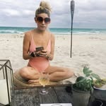 Isabel Harris - @_isabelharris - Instagram
