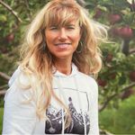 Isabel Hebert - @isabelhebert1967 - Instagram
