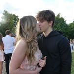 Izzy <3 - @isabel.howell11 - Instagram