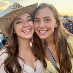 Isabel Majewski - Facebook