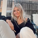 Isabel Manning - @illuminatedbyiz_ - Instagram