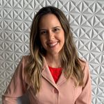 Dra. Isabel Medeiros - @isabelmedeirosodonto - Instagram