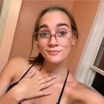 Isabel Merrill - @izziemerrill333 - Instagram