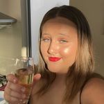 issy milligan - @isabelle.milligan - Instagram