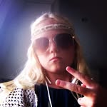 Isabel Muir - @izziebellzie - Instagram