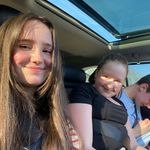 Isabel Nicholson - @isabel_nich - Instagram