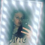 Isabel Oakley - @izzyoaks - Instagram