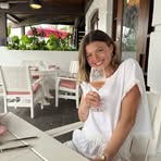 Isabelle Randall - Facebook