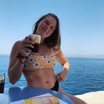 Isabel Riley - @isabel_riley14 - Instagram
