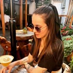Isabel Schneider - @bellschneider - Instagram