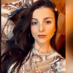 Isabel Fuentes Serna - @isikasuiza - Instagram