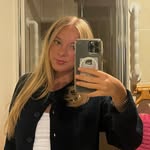 iz - @isabelslater - Instagram