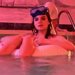 Isabella Strong - @isabellasstrong - Instagram