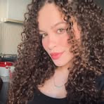 Isabela Barcelos - Facebook