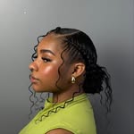 Isabela Moiyemi Barcelos - @barcelosisa_ - Instagram