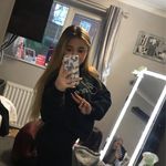 Isabella doyle - @bella.xx140 - Instagram