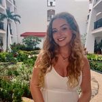 Izzy - @isabellaeckert_ - Instagram