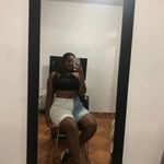 Isabella Mina - @i_mc2303 - Instagram