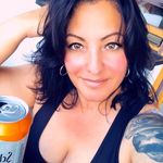 Isabella Neumann - @klein_de_5500 - Instagram