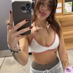 Isabelle Allison - @izzbell.e - Instagram