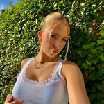 Lily 🌼 - @lily.isabelleburke - Instagram