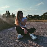 Isabella Combs - @isabellacombs70 - Instagram