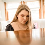 Isabelle Downs - @isabelle_music.official - Instagram