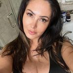Isabella Guzman - Facebook