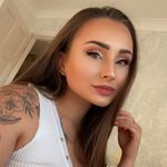 Izzy - @isabellehammondx - Instagram