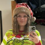Isabelle Holmes - @iholmes1517 - Instagram