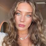 Isabelle James - @isabelle_jam.es - Instagram