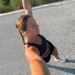 Isabelle Krause - @lifeofisabellek - Instagram
