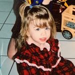 Isabelle Strong - @strongbell3 - Instagram