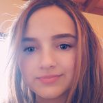 Isabelle Sullivan - @family1231st - Instagram