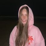 izzy :)) - @isabelletracy_ - Instagram