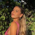 Isabella Velez Carvajales - @isabellavelezcarvajales - Instagram