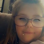 Isabelle Ward - @izzygaming21 - Instagram