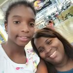 Isela Robles - @isela.robles.7946 - Instagram