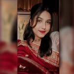 Isha Dhar - @tri2sh - Instagram