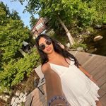 isha kanani - @ishasspamz - Instagram