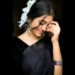 Isha Mirza - Facebook