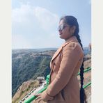 Isha Paul - Facebook