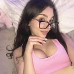 Isla Henderson - @qjisla.9 - Instagram