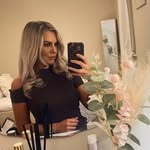 Isla - @x_islasmith - Instagram