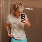 Issac - @issac_hendricks99 - Instagram
