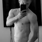 Isaac Rowe - @scarr.crowe_ - Instagram