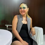 Itzel Valencia - @itzivalencia - Instagram