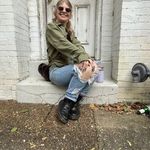 Ivy Holcomb - @ivy_lipglosslady22 - Instagram