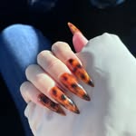 Izzy Davies <33 - @bizzynailzz - Instagram