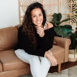 Jacqueline Butler | Etsy + Digital Products Coach - @jacquelinebutler.co - Instagram